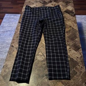 Selling old navy dress pants size 14